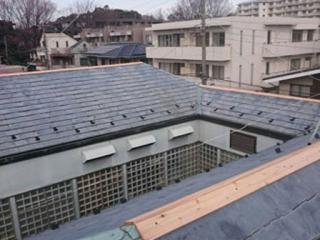 台風被害の修理 / 屋根の棟板金交換